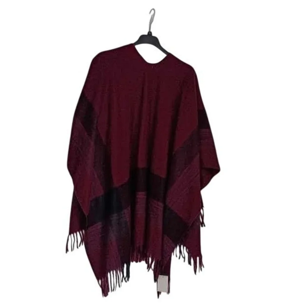 RHEA Cozy Burgundy Southwestern Plaid Fringe‎ Ruana Poncho Wrap NWT L/XL Boho